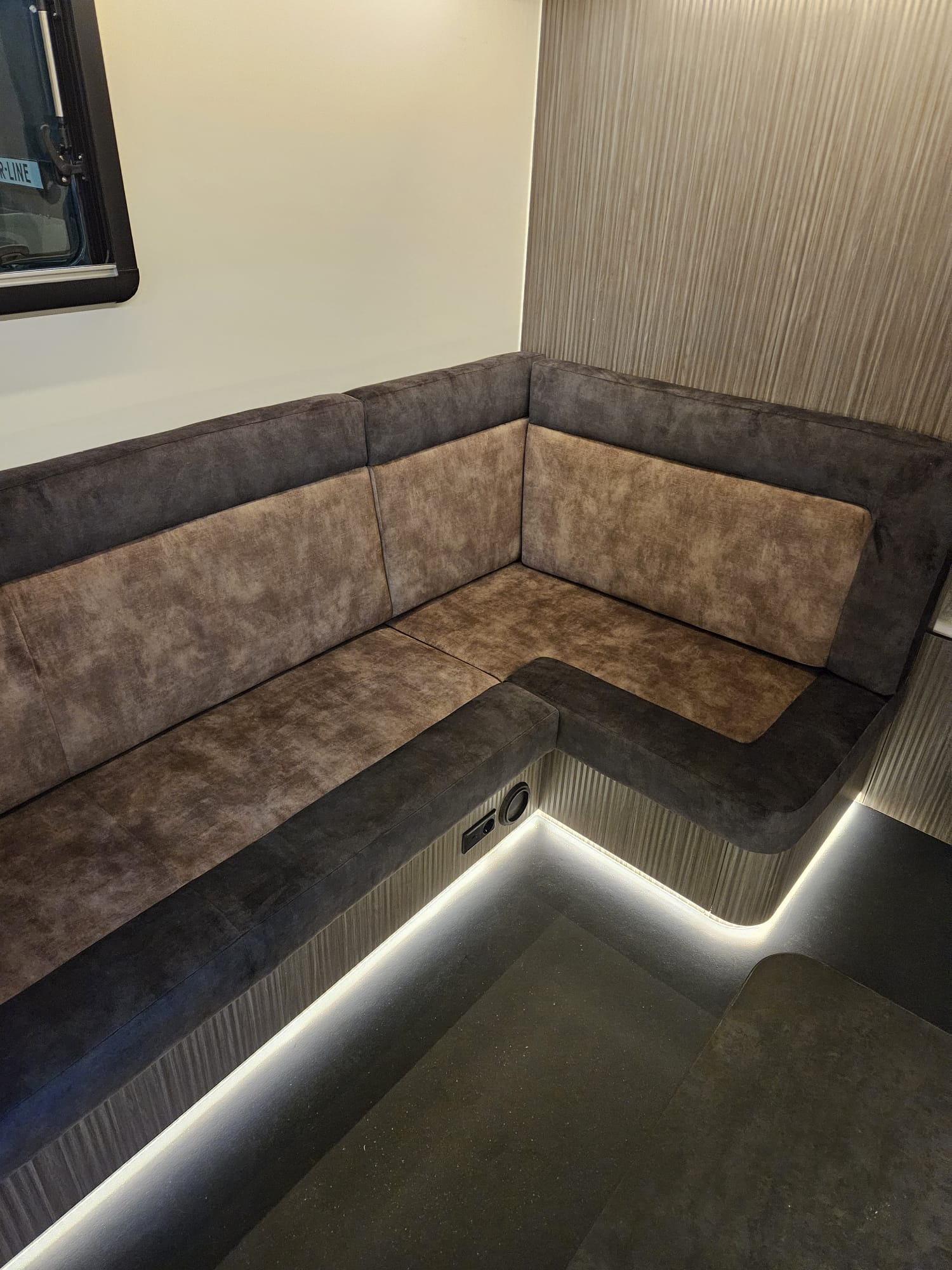 Lounge U-bank met LED sfeerverlichting